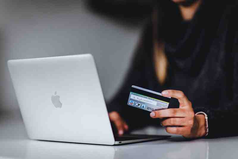 Does Shopify do drop shipping?
